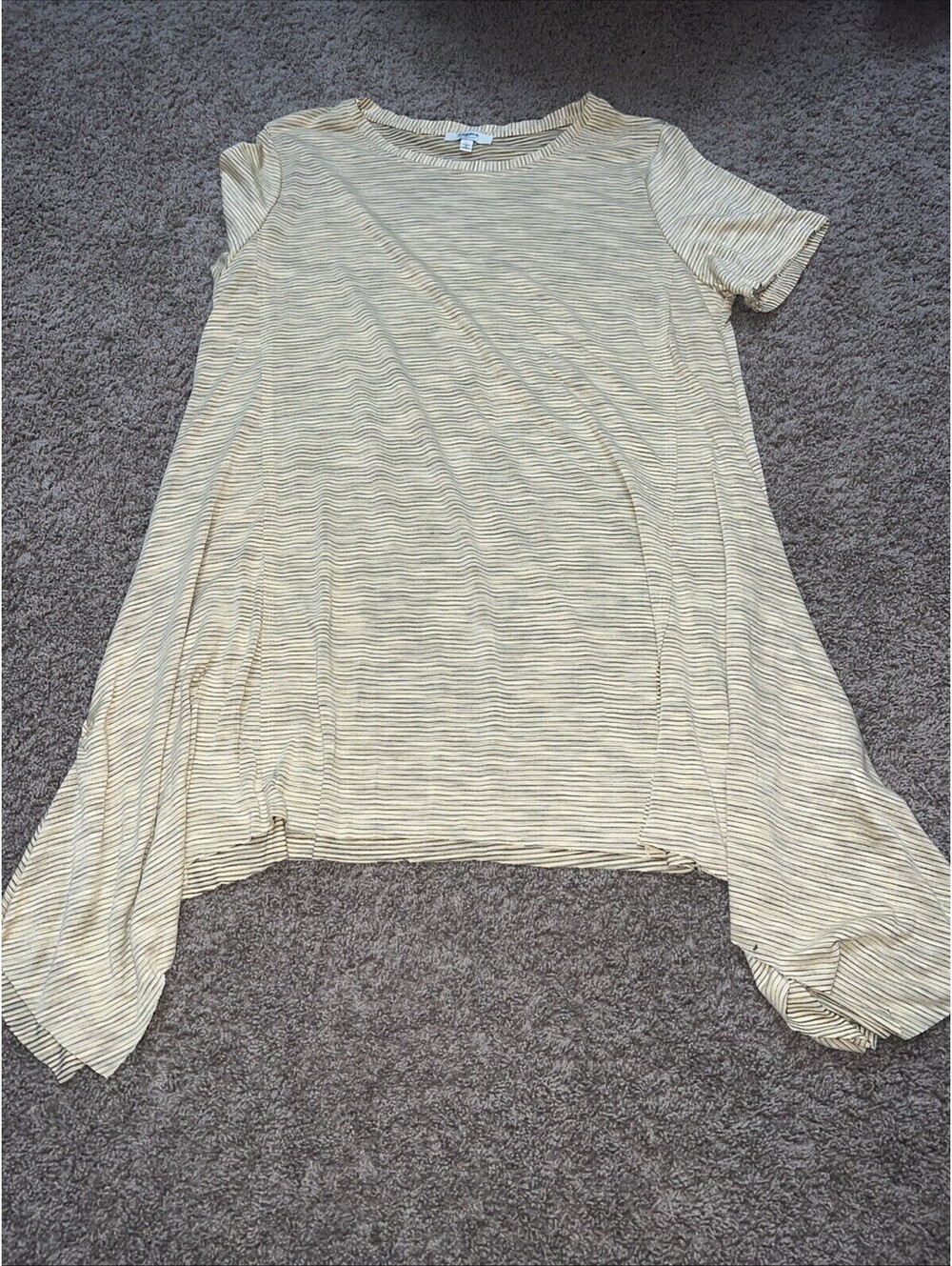 New HAYDEN Top Blouse Shirt Yellow KNIT Large Flowy Hip Length Tunic